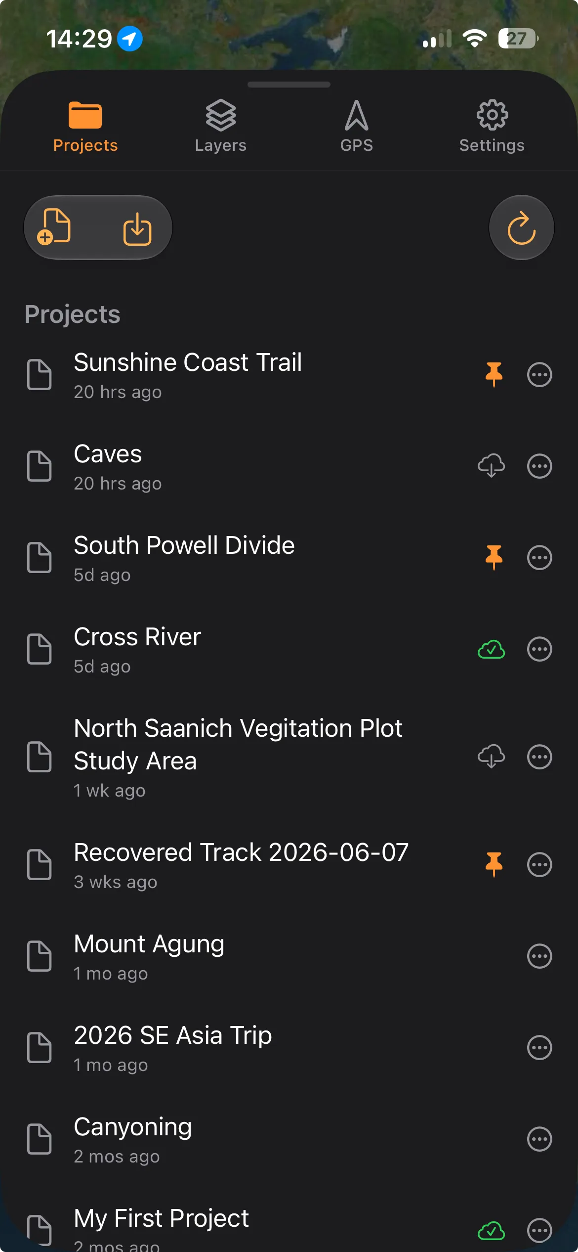 The Projects tab with rows in four different states: an orange pin for a pinned project, a grey cloud with a down arrow for an iCloud project not yet downloaded, a green cloud with a check for one that is downloaded, and no icon at all for a local project
